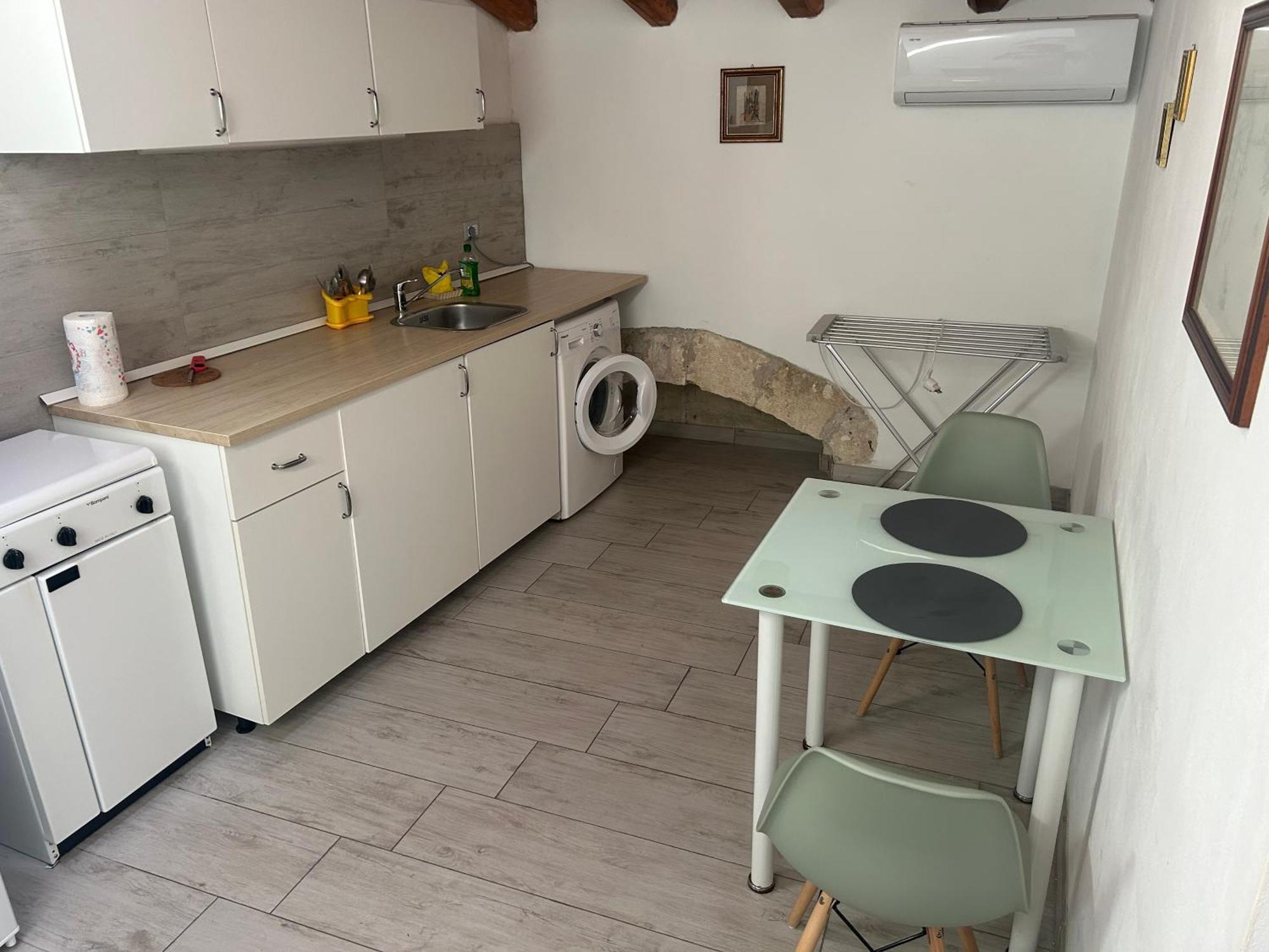 Deni'S Apartments Syracuse Ngoại thất bức ảnh