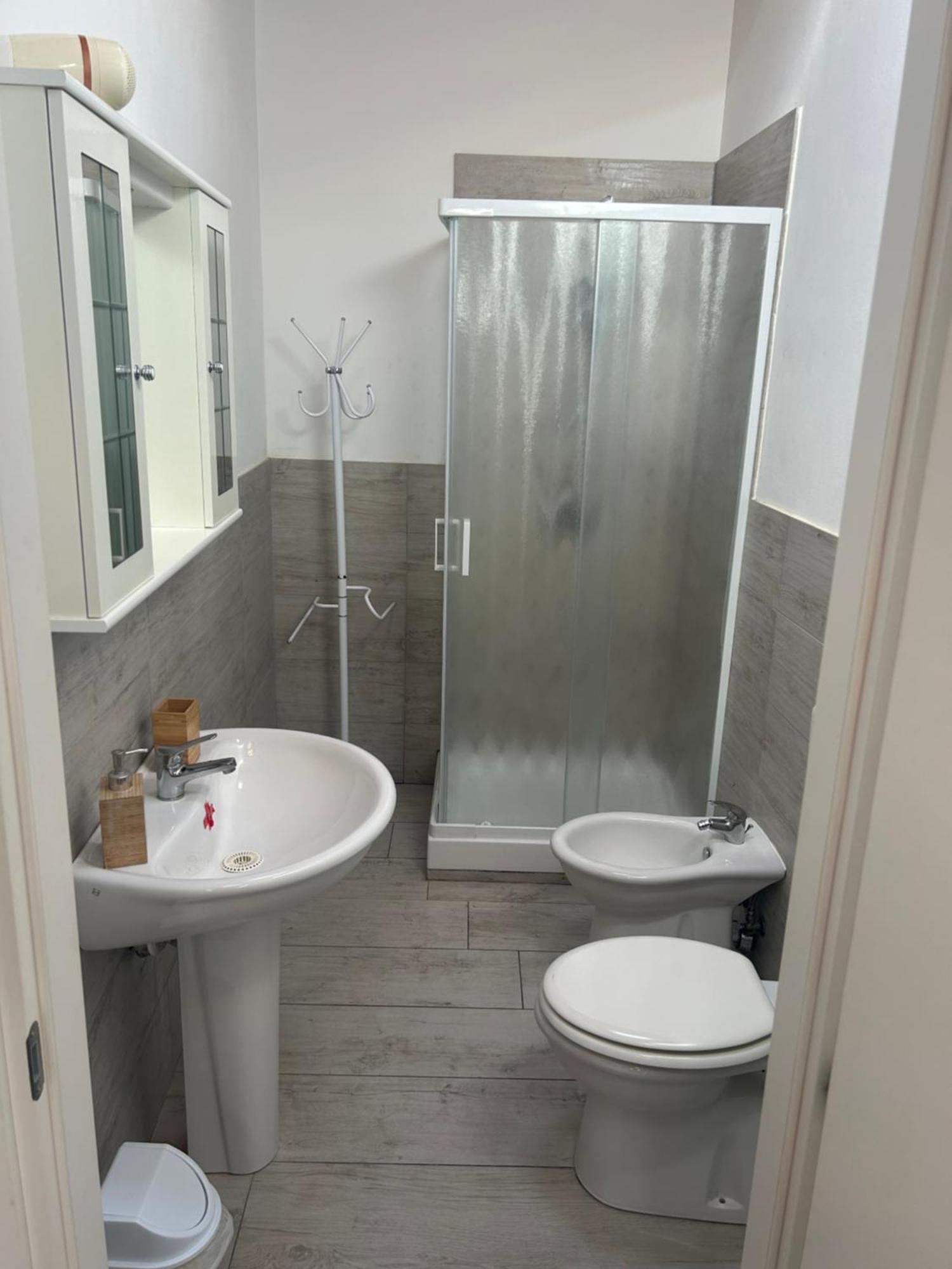 Deni'S Apartments Syracuse Ngoại thất bức ảnh