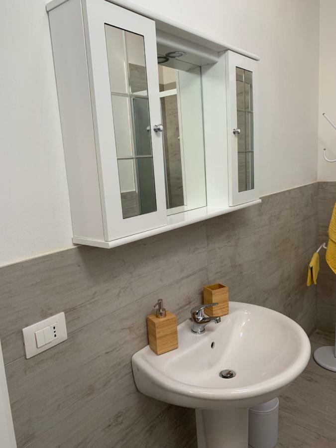 Deni'S Apartments Syracuse Ngoại thất bức ảnh